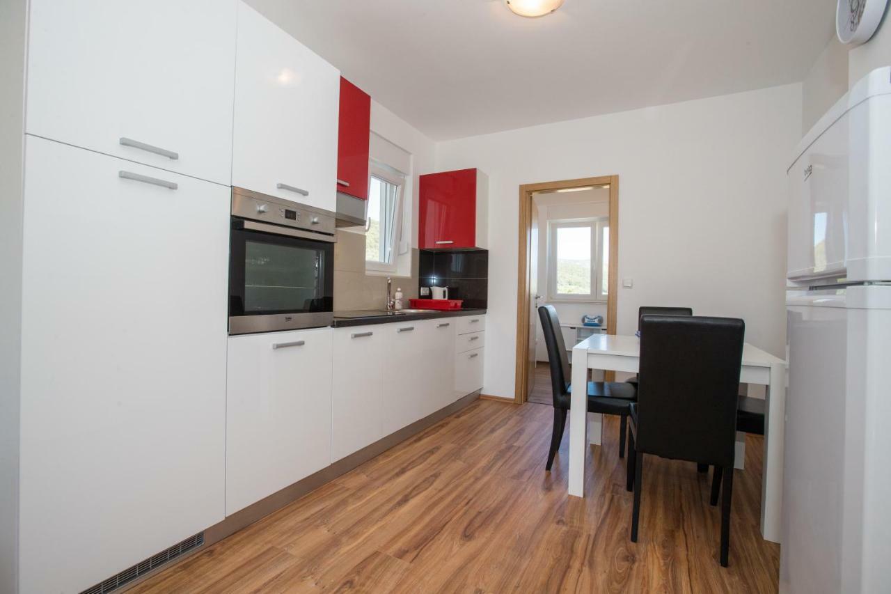 Apartments Petrusic 수페타르스카 드라가 외부 사진