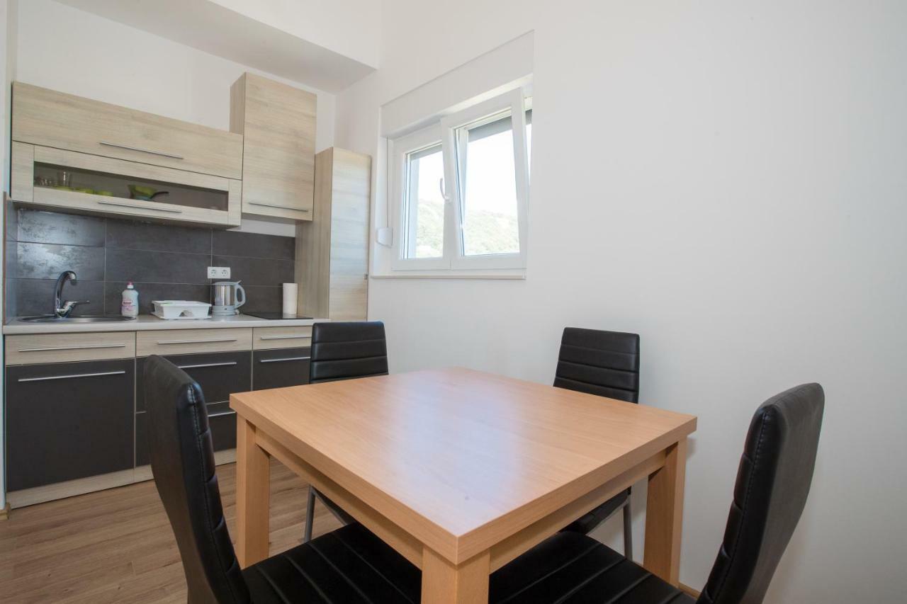 Apartments Petrusic 수페타르스카 드라가 외부 사진