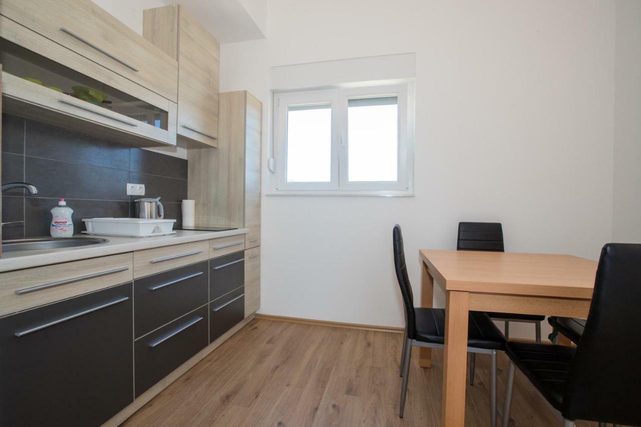 Apartments Petrusic 수페타르스카 드라가 외부 사진